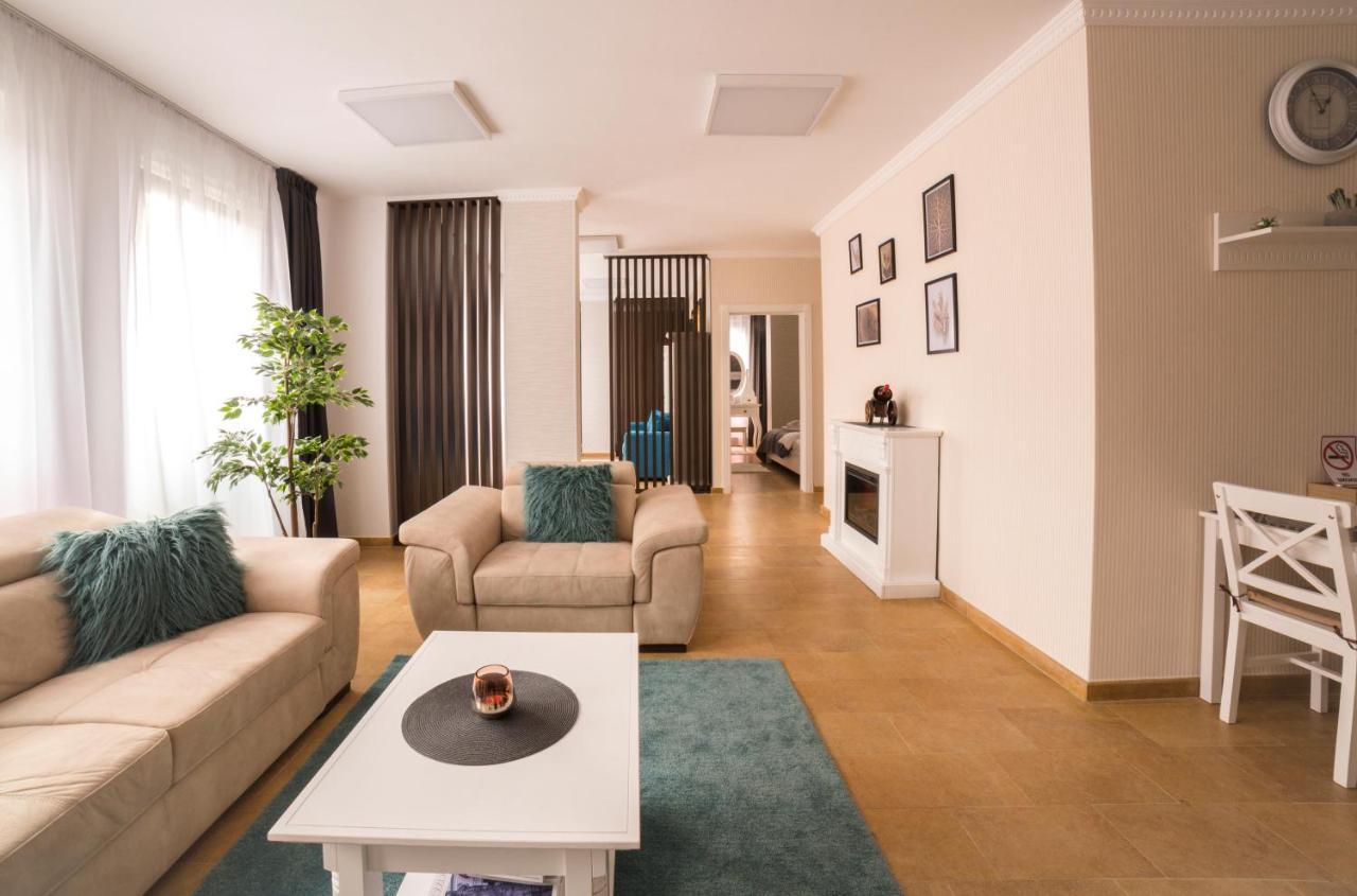 Lira Holiday Apartments Satu Mare Exterior foto